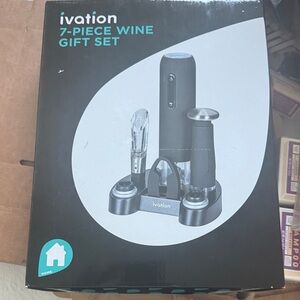 Black 7-Piece Wine Gift Set